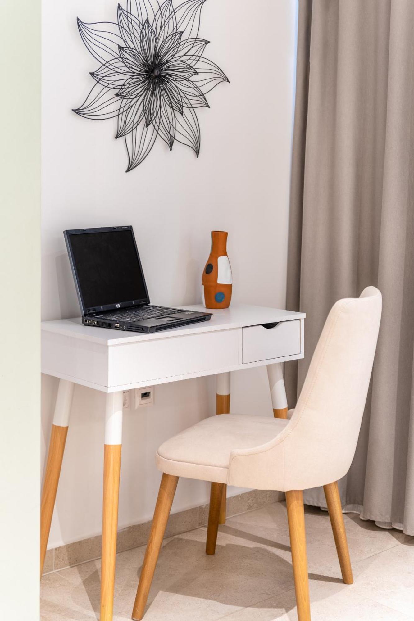 Starla Studios Athene Buitenkant foto
